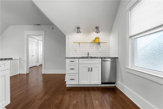 1320 E 29th Street, Kansas City, MO 64109