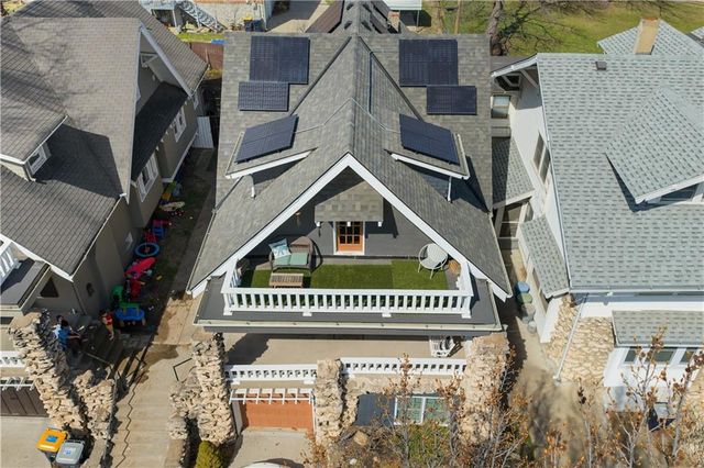 1320 E 29th Street, Kansas City, MO 64109