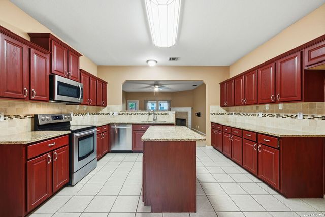 1902 Sunderidge, San Antonio, TX 78260