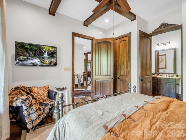 189 Tatanka Trail, Lake Lure, NC 28746