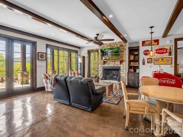 189 Tatanka Trail, Lake Lure, NC 28746