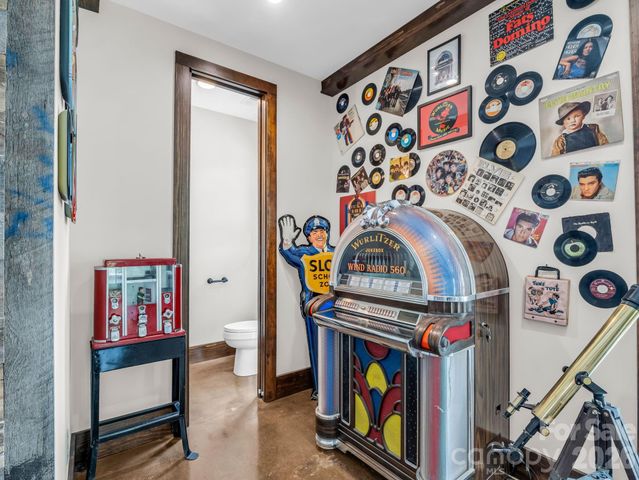 189 Tatanka Trail, Lake Lure, NC 28746