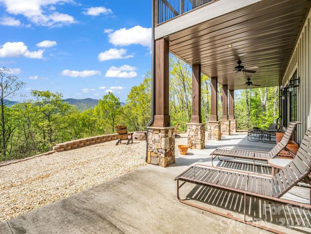 189 Tatanka Trail, Lake Lure, NC 28746