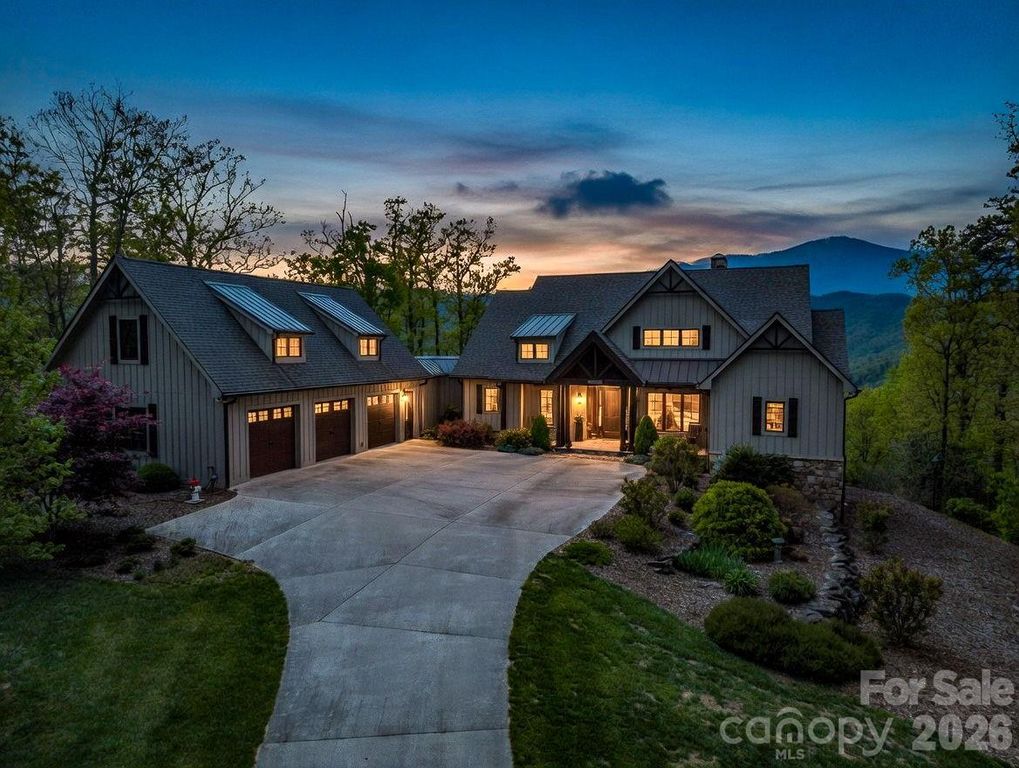 189 Tatanka Trail, Lake Lure, NC 28746