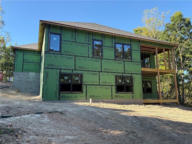 2 Gilbert Circle, Bella Vista, AR 72715