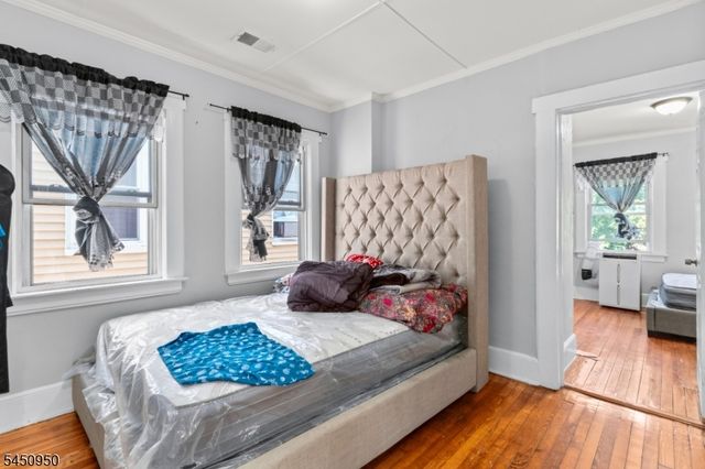 81 Schley St, Newark City, NJ 07112