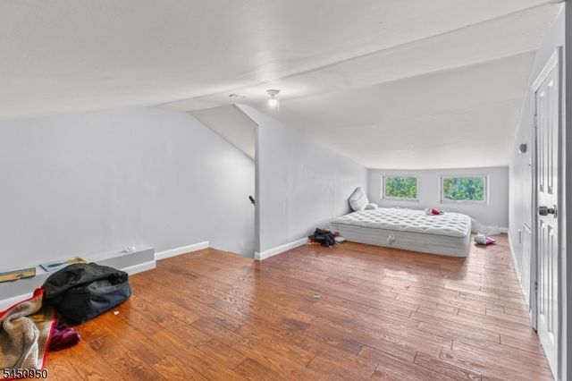 81 Schley St, Newark City, NJ 07112