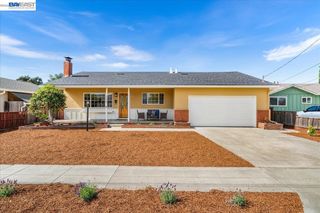 37229 Edith St, Newark, CA 94560