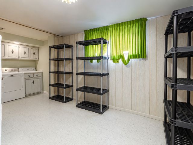 12138 S Cheyenne Drive, Palos Heights, IL 60463