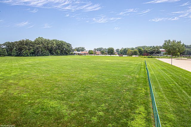 12138 S Cheyenne Drive, Palos Heights, IL 60463