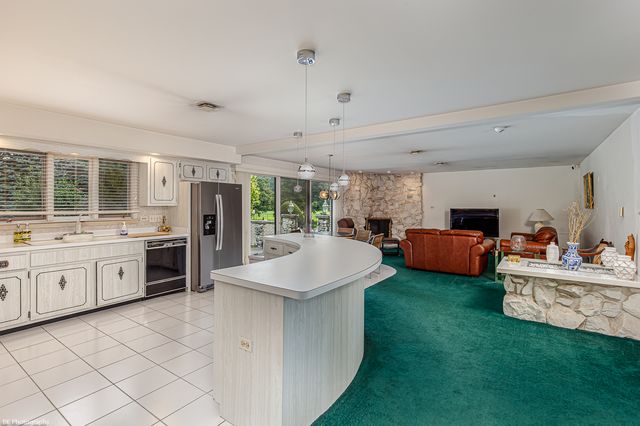 12138 S Cheyenne Drive, Palos Heights, IL 60463