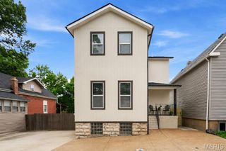 9840 Luna Avenue, St Louis, MO 63125
