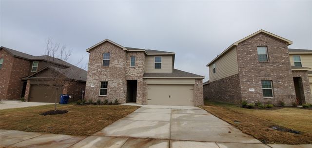 813 Fueller Drive, Aubrey, TX 76227
