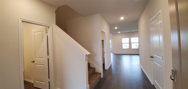 813 Fueller Drive, Aubrey, TX 76227