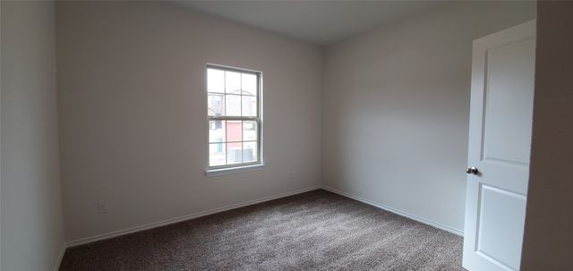 813 Fueller Drive, Aubrey, TX 76227