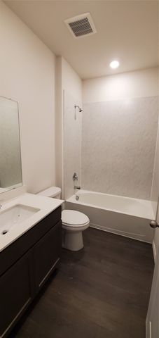 813 Fueller Drive, Aubrey, TX 76227