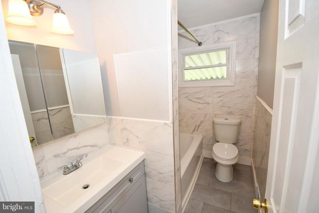 421 MANOR AVE, Millville, NJ 08332