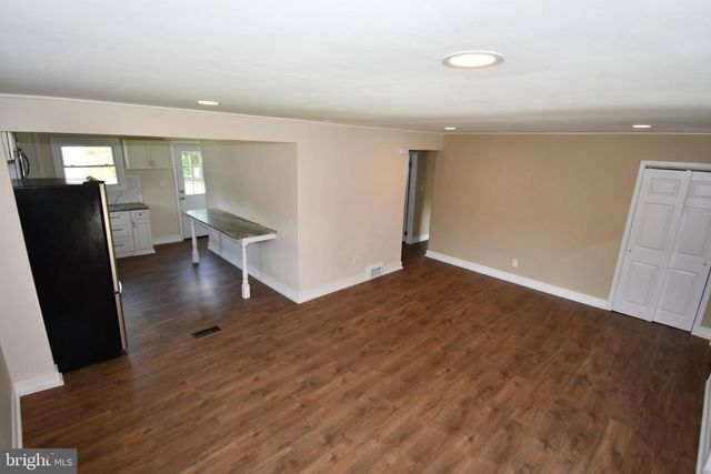 421 MANOR AVE, Millville, NJ 08332