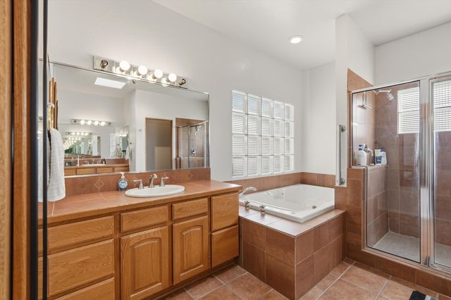 3908 Bay Hill Loop SE, Rio Rancho, NM 87124