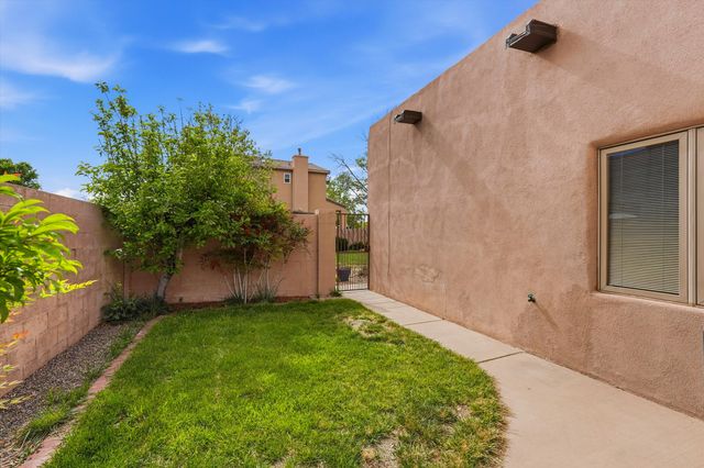 3908 Bay Hill Loop SE, Rio Rancho, NM 87124