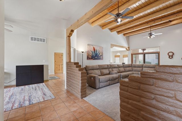 3908 Bay Hill Loop SE, Rio Rancho, NM 87124