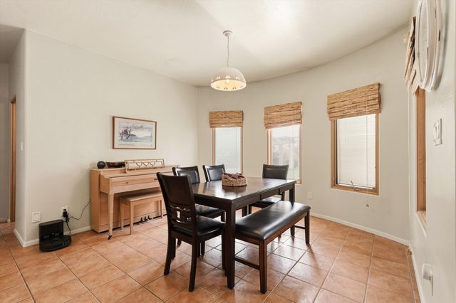 3908 Bay Hill Loop SE, Rio Rancho, NM 87124