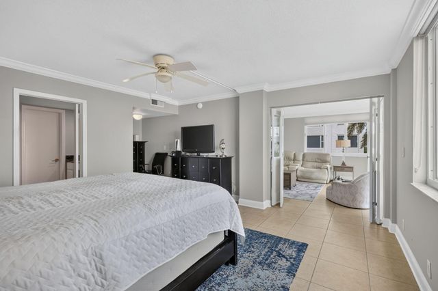 301 LAKE SHORE Drive 201, Lake Park, FL 33403
