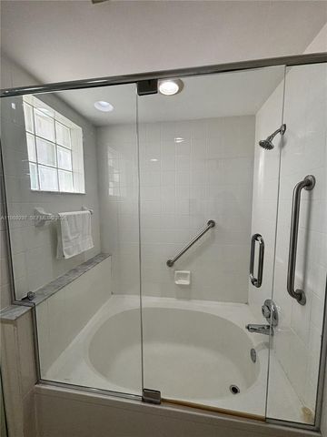 3255 NE 184th St 12509, Aventura, FL 33160