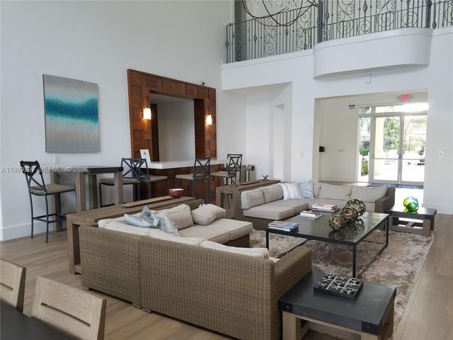 3255 NE 184th St 12509, Aventura, FL 33160