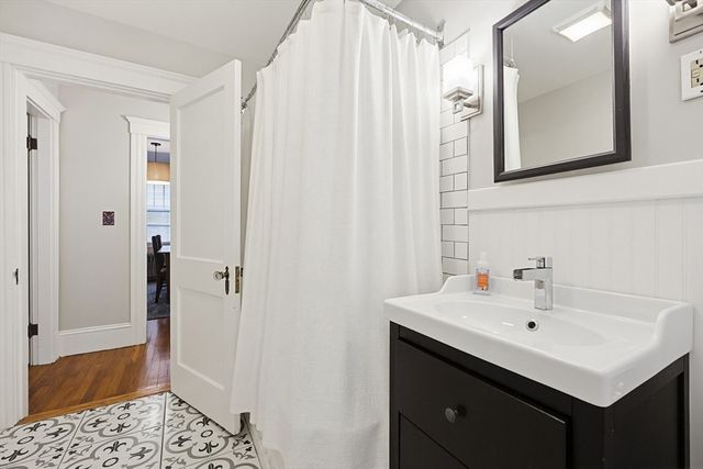 16 Palmer Ave 1, Peabody, MA 01960