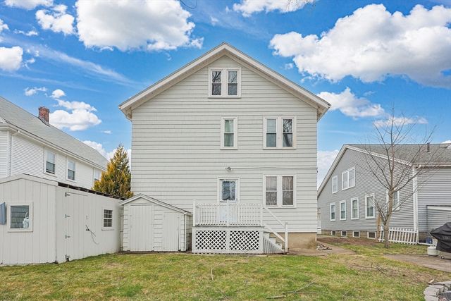 16 Palmer Ave 1, Peabody, MA 01960