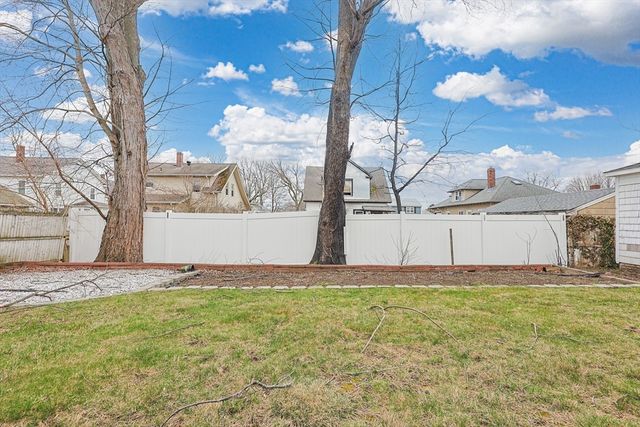 16 Palmer Ave 1, Peabody, MA 01960