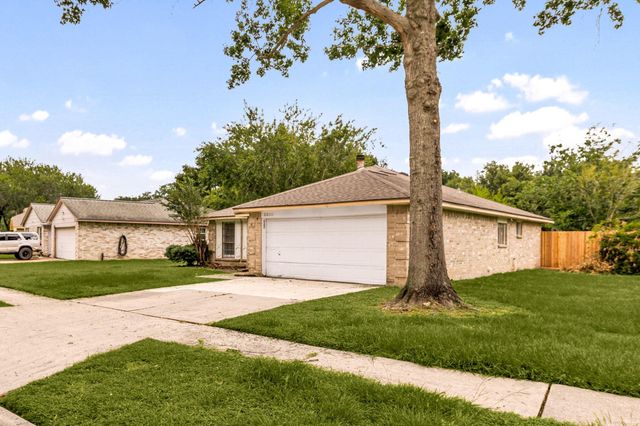 22111 Pearl Lake Drive, Katy, TX 77449