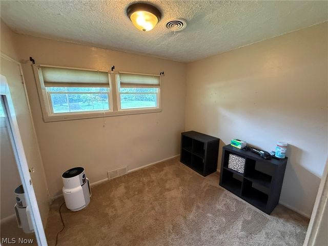 4924 Cleveland Avenue NW, Canton, OH 44709