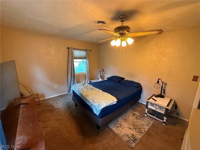 4924 Cleveland Avenue NW, Canton, OH 44709