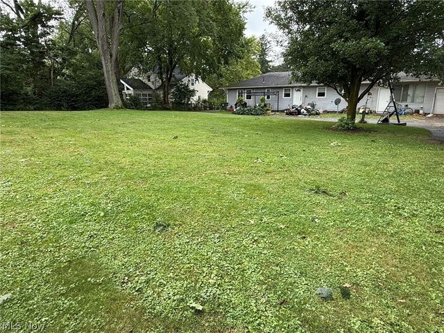 4924 Cleveland Avenue NW, Canton, OH 44709