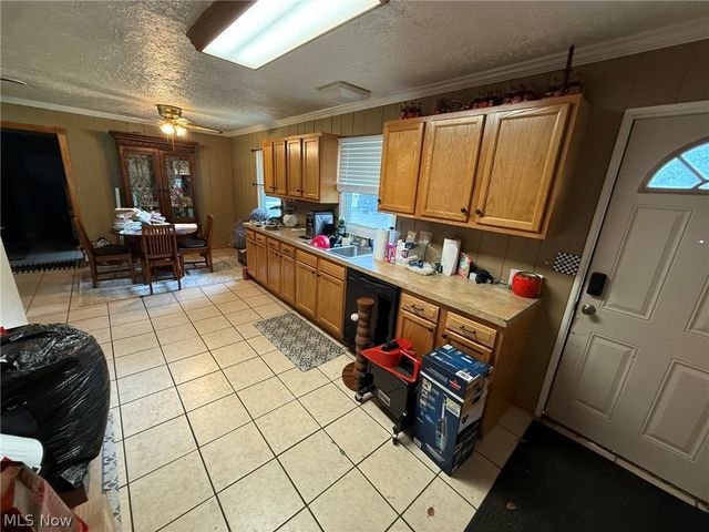4924 Cleveland Avenue NW, Canton, OH 44709