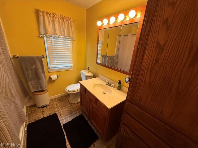 4924 Cleveland Avenue NW, Canton, OH 44709