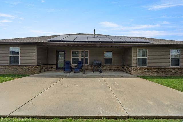 1401 Arkansas Lane, Prairie Grove, AR 72753