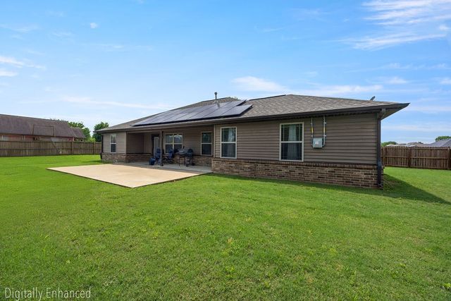 1401 Arkansas Lane, Prairie Grove, AR 72753