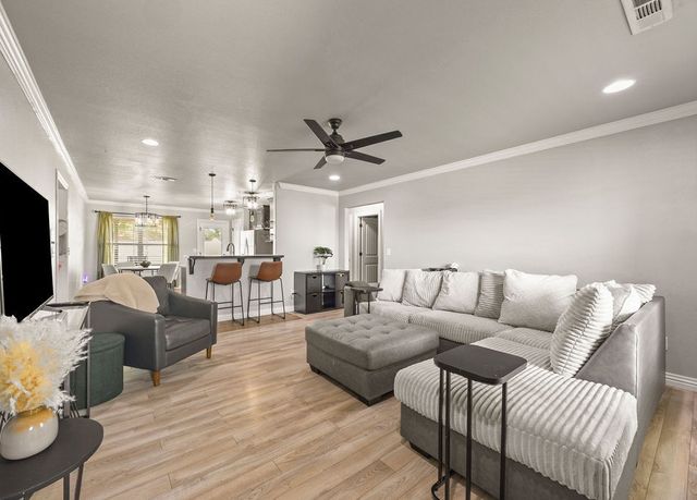 1401 Arkansas Lane, Prairie Grove, AR 72753