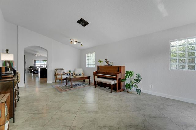 1017 Fosters Mill Road, Boynton Beach, FL 33436