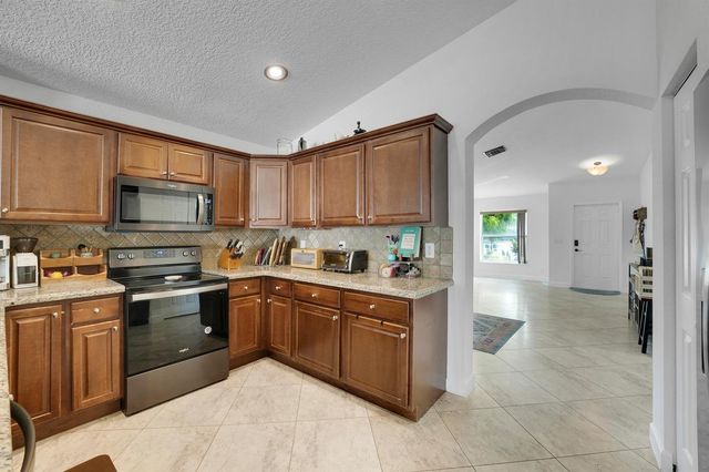1017 Fosters Mill Road, Boynton Beach, FL 33436