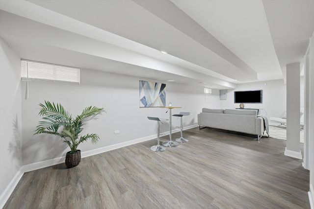 8231 S Wentworth Avenue, Chicago, IL 60620