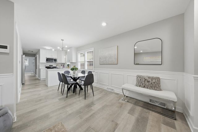 8231 S Wentworth Avenue, Chicago, IL 60620
