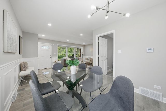 8231 S Wentworth Avenue, Chicago, IL 60620