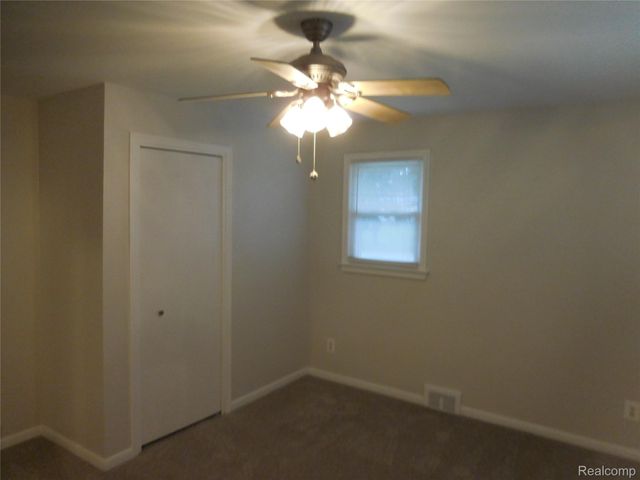 146 Olympia Drive, Troy, MI 48084