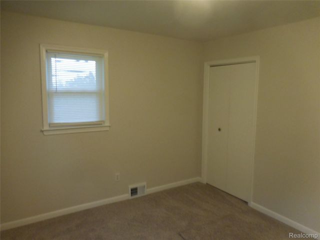 146 Olympia Drive, Troy, MI 48084