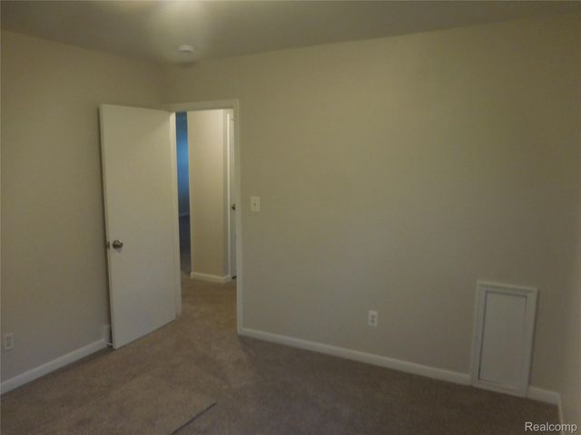 146 Olympia Drive, Troy, MI 48084