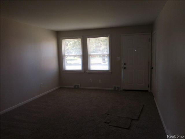 146 Olympia Drive, Troy, MI 48084